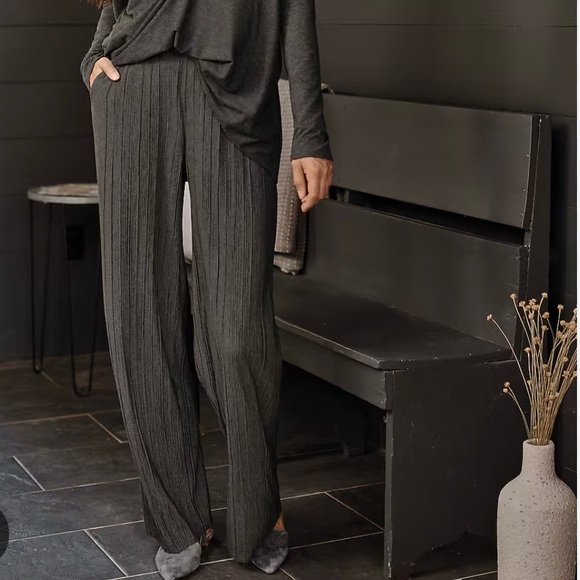 J. Jill Pants - J. Jill • Pure Jill Pleated Wide Leg Pants • Dark Charcoal Heather • Size MP